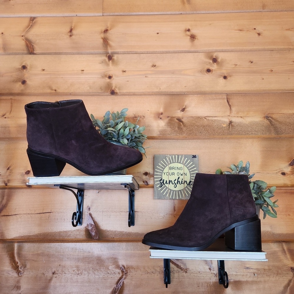 Vince Camuto Kelmi Root Beer Dark Brown Suede Leather Ankle Boot Block Heel 10 M